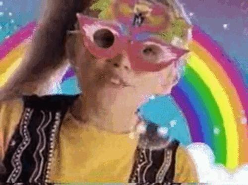 火爆全宇宙的“泫雅风”背后有着怎样的文化元素？转发送眼影盘