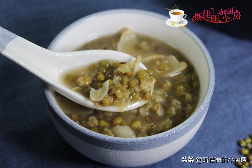 天热爱出汗，要多吃这7种食物，含钾丰富，消暑营养，平安过夏天