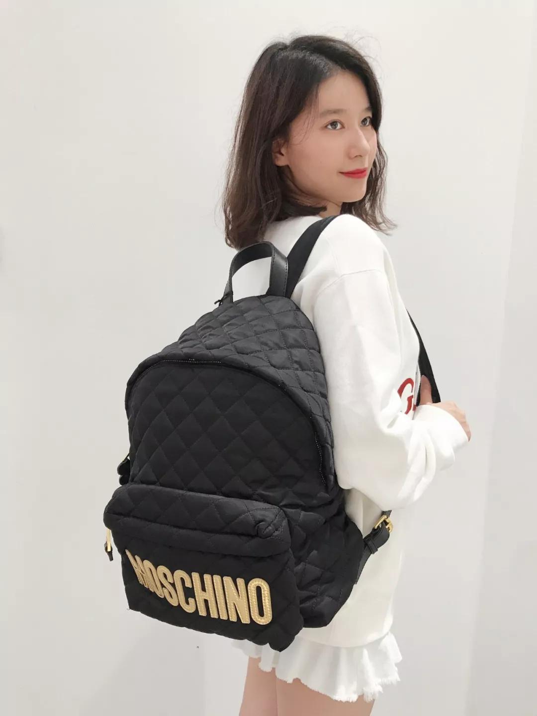 娜扎穿衣搭包包,30多个包包