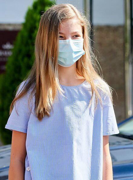 zara穿背心,西班牙王后莱蒂齐亚zara