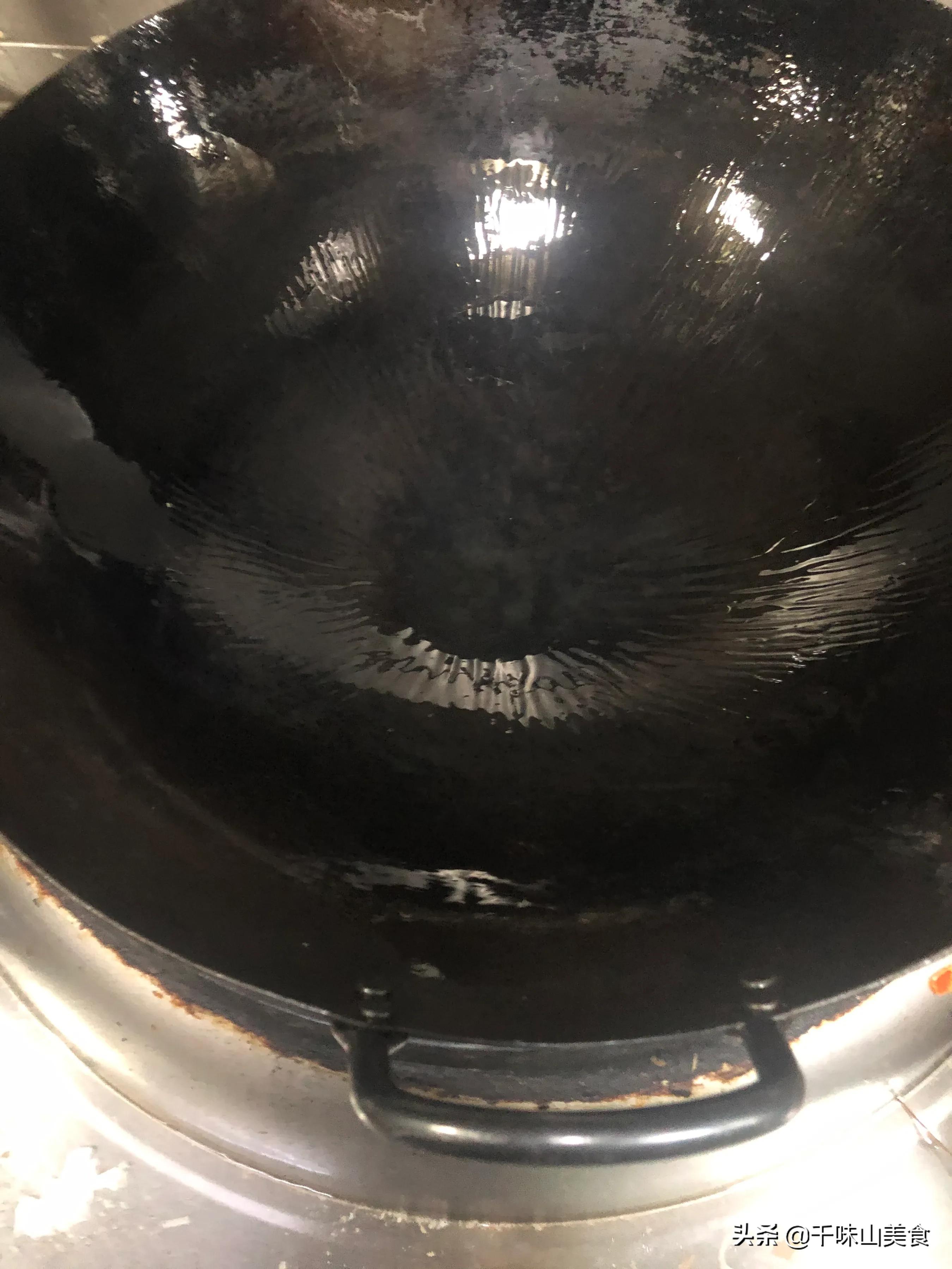 炒肉粘锅,大厨教你热锅凉油窍门,炒任何菜都不黏锅,适合所有锅