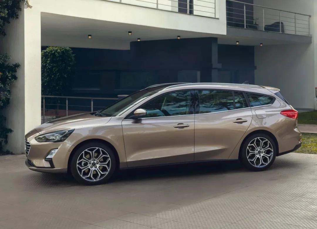 标致3082022款中国上市,标致全新308sw内饰