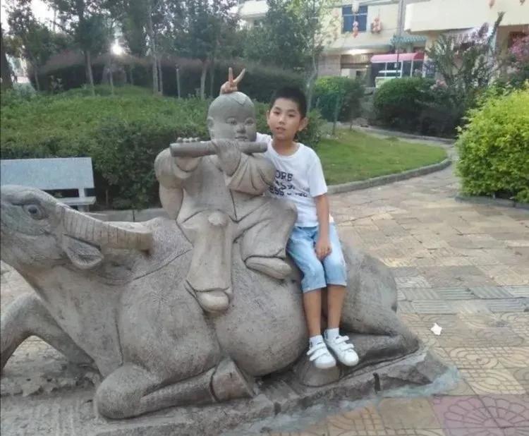 霞浦县第三小学，第四周升旗仪式——劳逸结合光荣护旗手