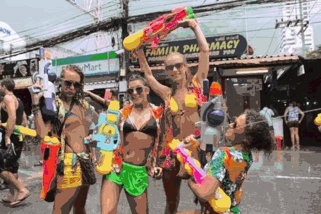 2019泰国泼水节视频,2024年泰国泼水节攻略