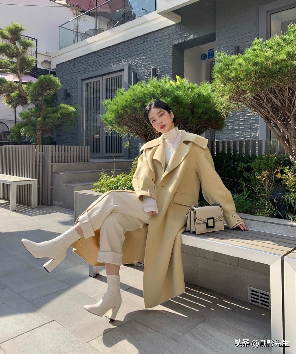 打*裤底**已经过时了，2020年流行“蛋卷裤”，轻松穿出“蚊子腿”