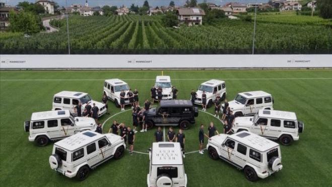 要多少钱才能开奔驰大g,开奔驰大g的人一般属于什么档次