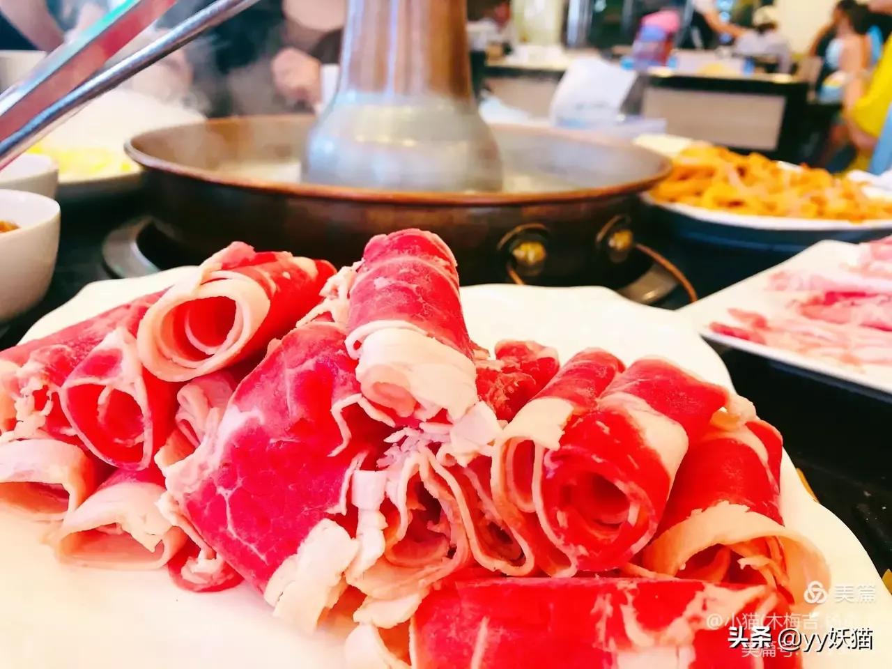 在银川的迎宾楼除了撩妹甩哥，还有100+般的饭醉场面出镜……