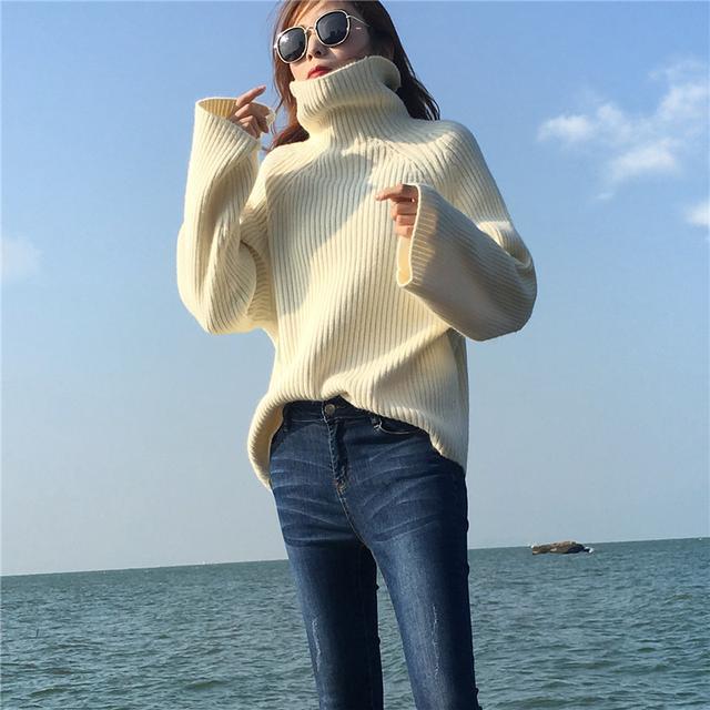 真正会打扮的人到了秋天也不慌,找件针织衫配条哈伦裤就能穿出门