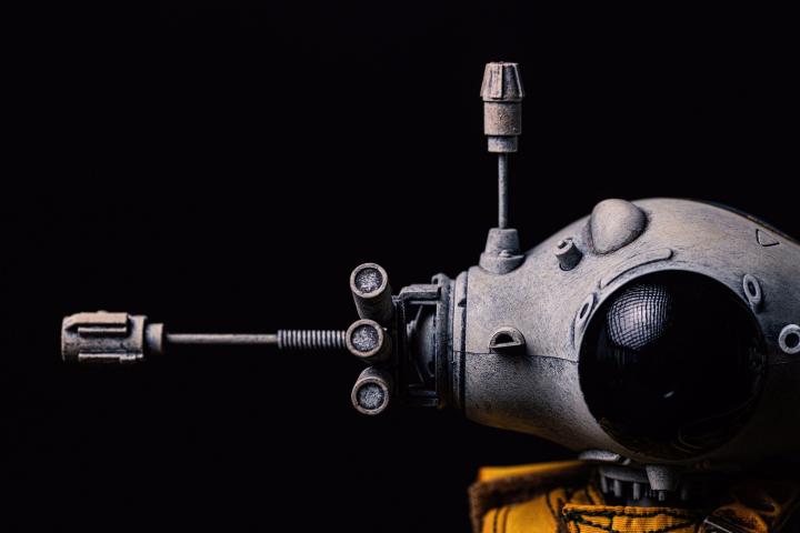 推荐一款简单精致的电脑桌 (实木电脑桌效果图大全2015款)