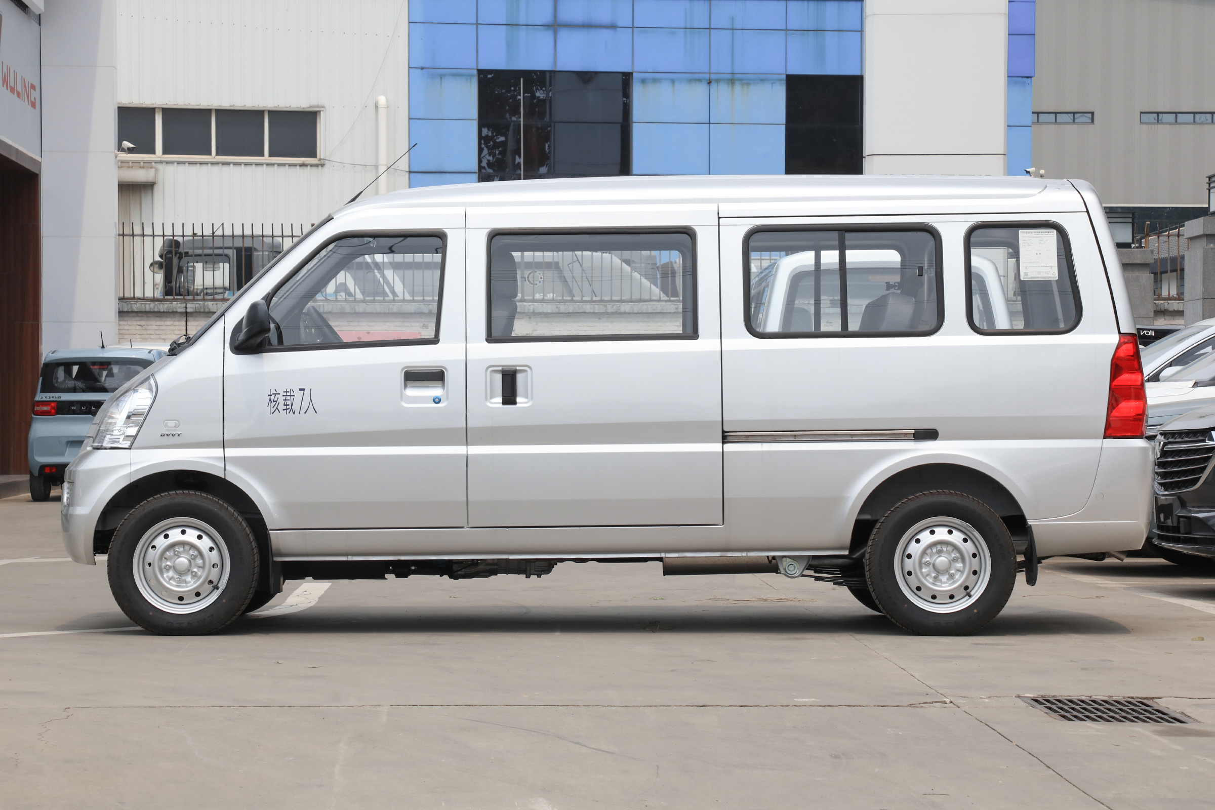 2021五菱荣光1.5加长测评,五菱荣光s2021款1.5落地多少钱