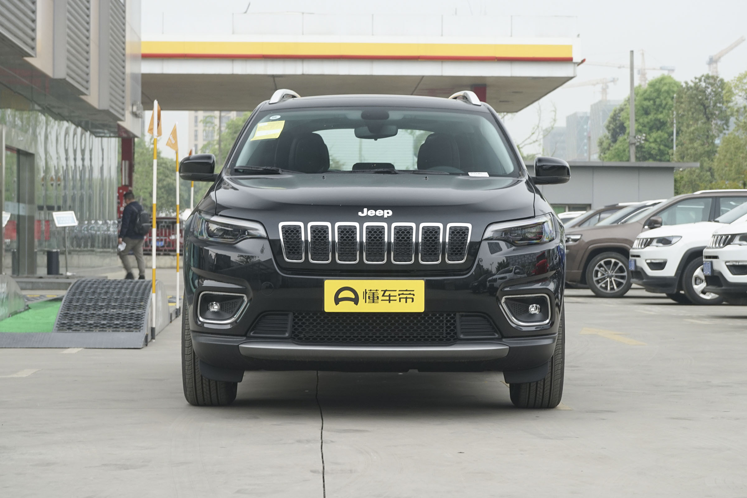 全新jeep自由光2.0t稳定性怎么样,jeep自由光发动机压缩比