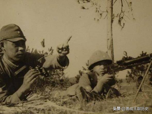 为什么日本海军望远镜下有白布,望远镜军用日本