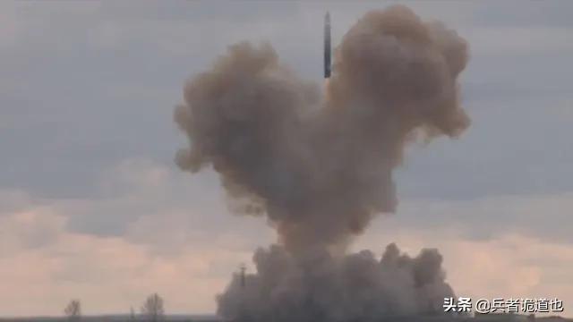 高超音速导弹到底能不能拦截,高超音速导弹接近目标时要减速吗