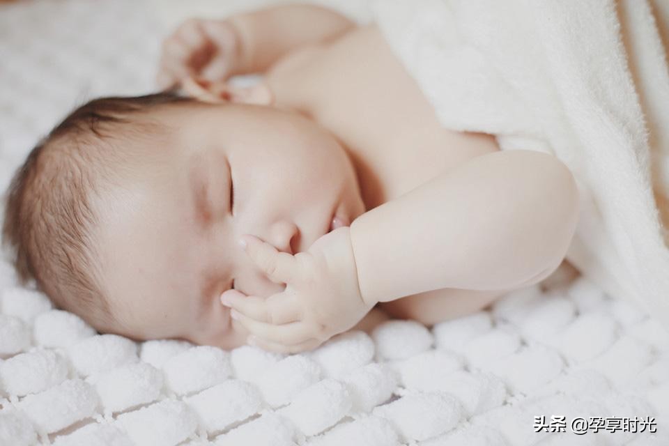 两岁宝宝为什么认人,2个多月宝宝认人哭闹怎么解决