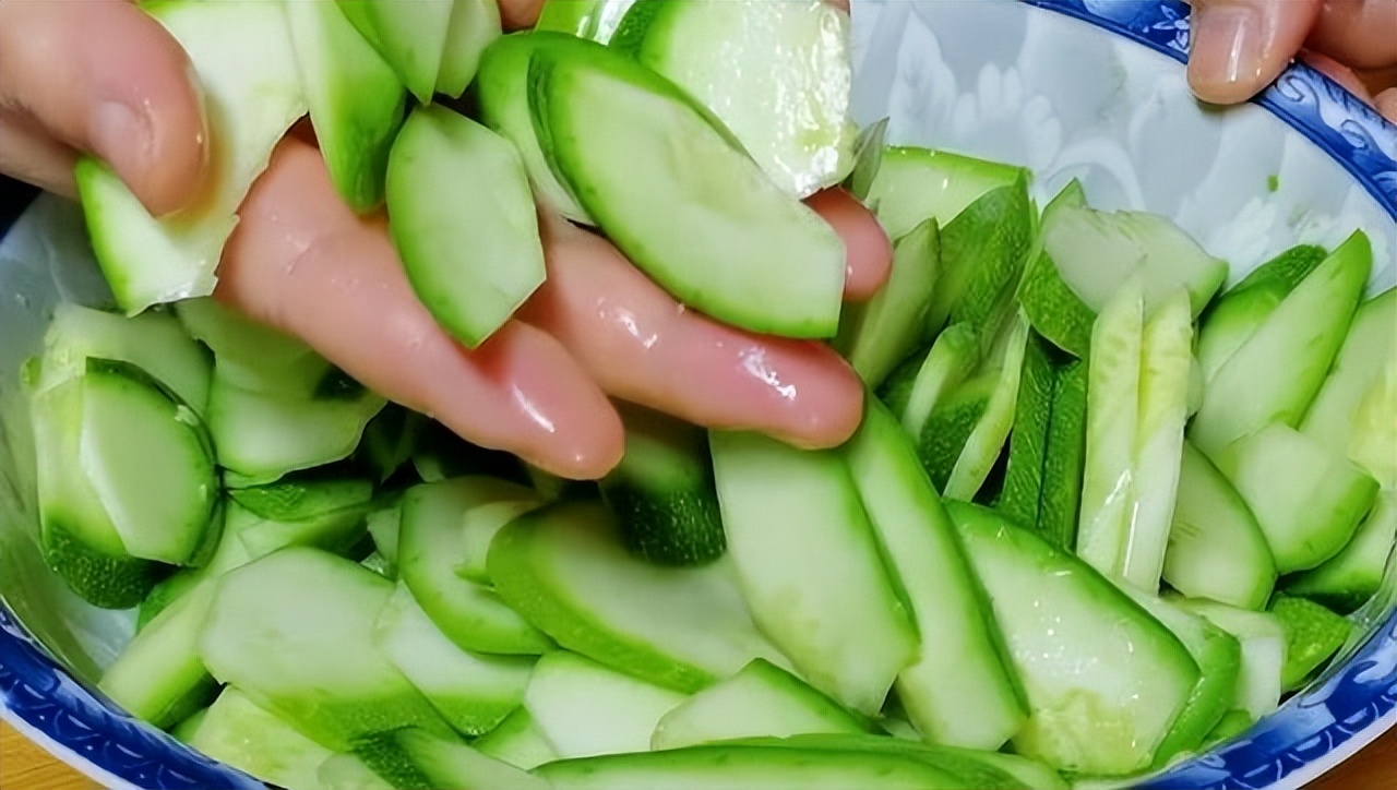 冰箱久置会有什么危险,冰箱久存食物危害事件