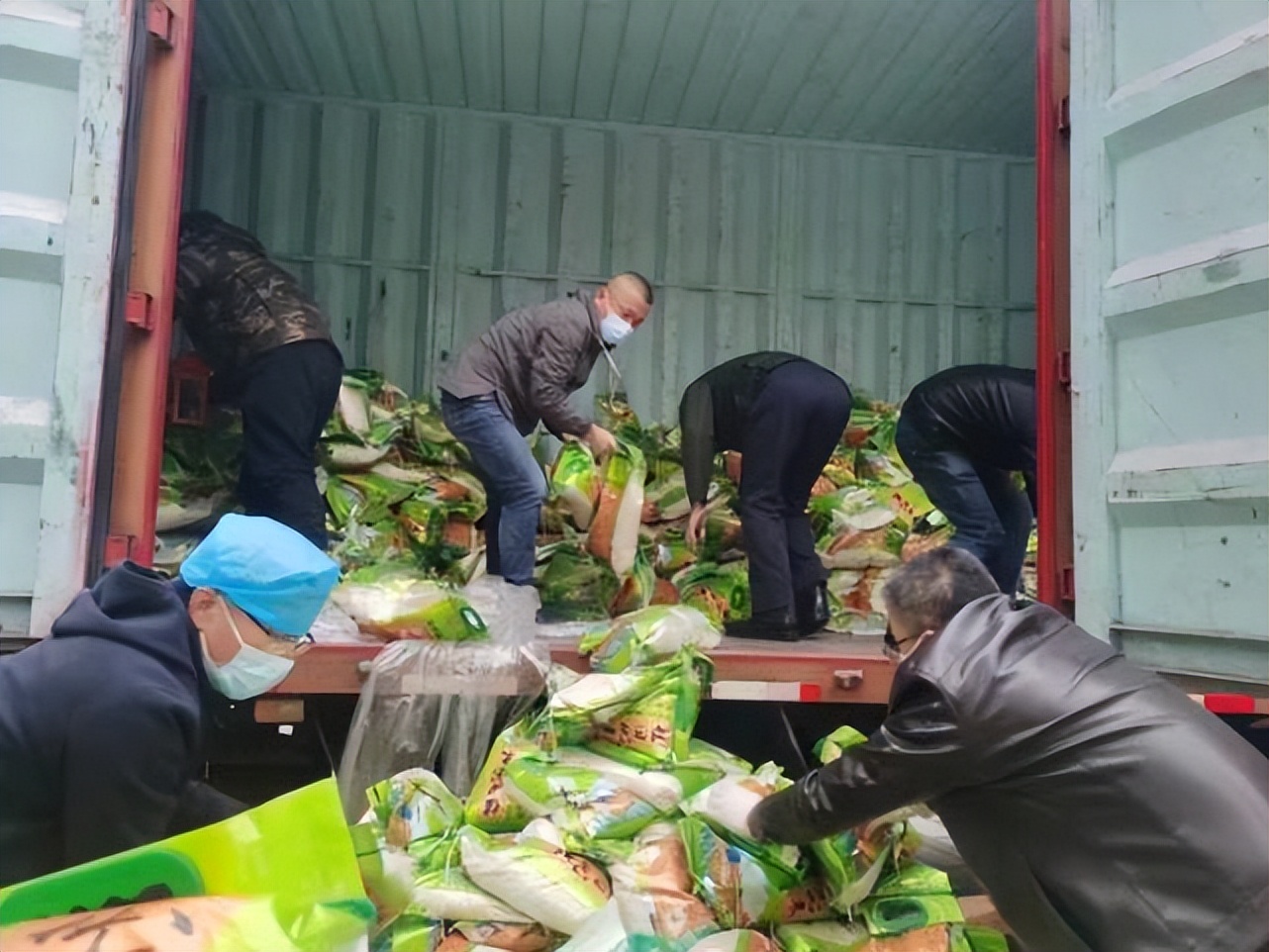 共同守护我们的美好家园文字,共同守护来之不易的疫情防控成果