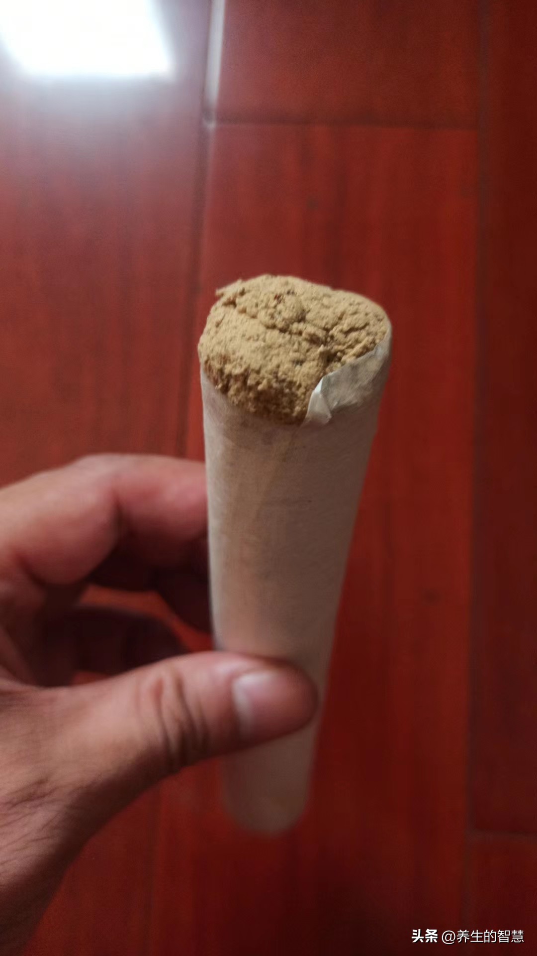 艾灸工具木制还是陶瓷,艾灸用仪器好还是手工好