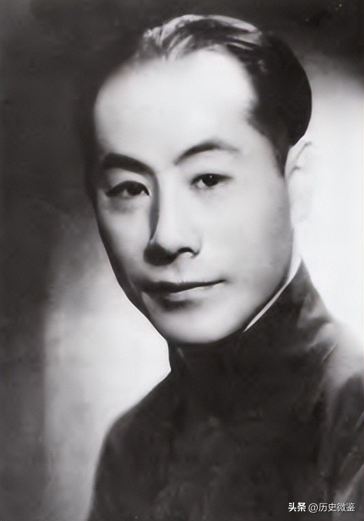 72年张伯驹给陈毅写了一幅挽联，毛主席看到后：尽快给他安排工作