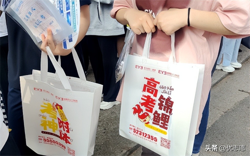 直击高考现场2018,直击高考第一现场助力高考