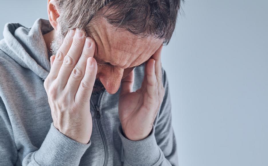 经常偏头痛的原因和治疗方法,经常偏头痛可能是3种疾病的征兆