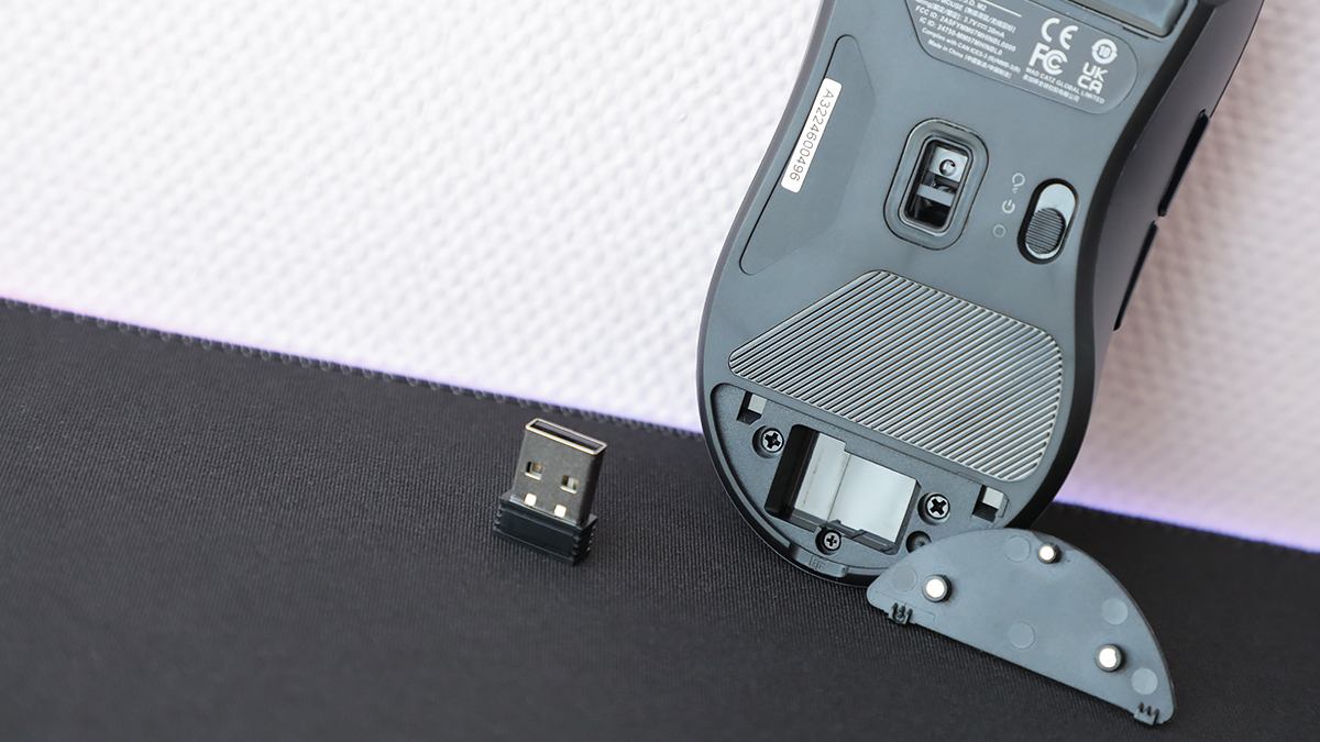 美加狮鼠标和罗技对比,美加狮mojom2游戏鼠标