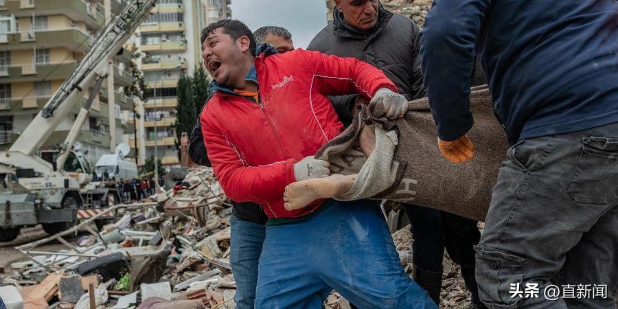 土耳其强震已致超1500人遇难,土耳其地震致数千人遇难