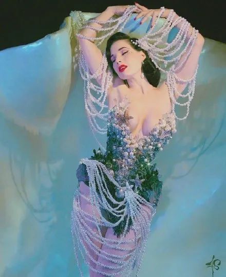 杨幂土味衣服,杨幂野性穿搭