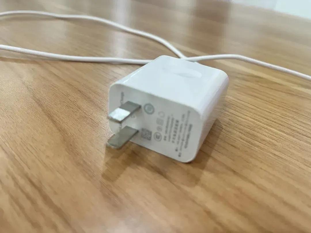 苹果手机突然充电好慢怎么回事,刚换的手机电池充电慢什么原因