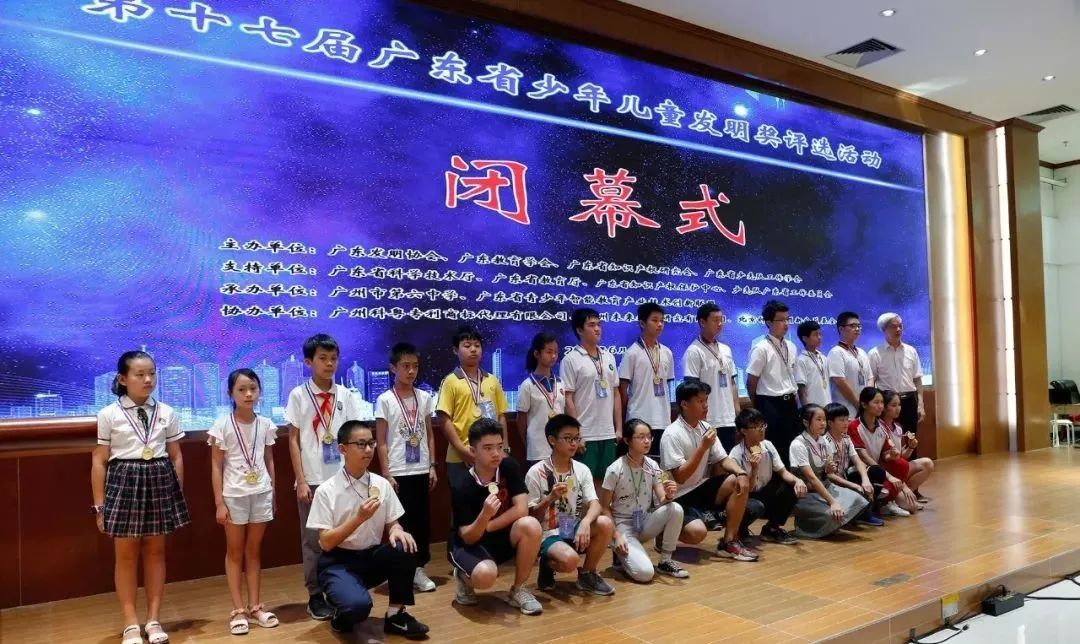 战疫停课不停学直播,抗击疫情停课不停学在家学习