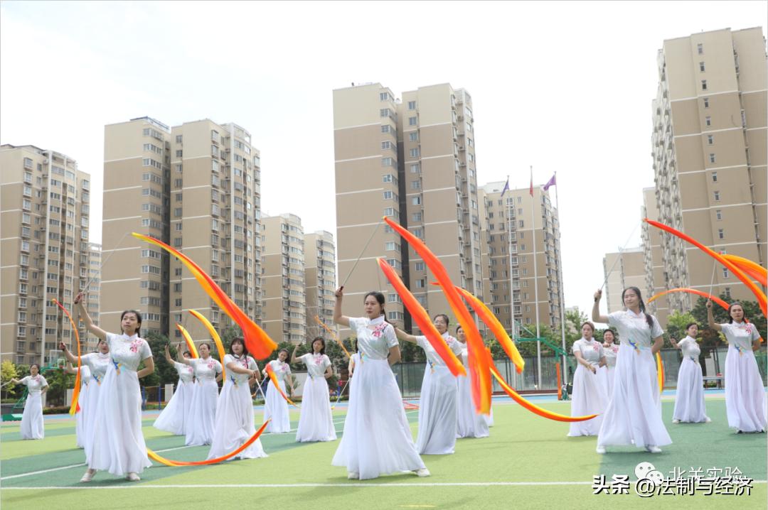 幼儿园亲子足球游戏,濮阳市实验幼儿园亲子嘉年华