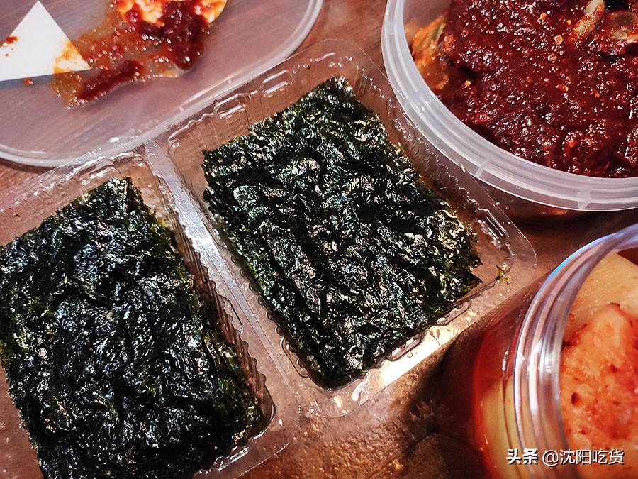 生螃蟹海苔拌饭,吃海苔生腌酱螃蟹
