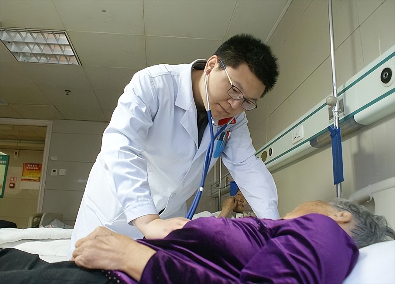 选什么专业比较有前途更赚钱,目前冷门专业十大最吃香专业