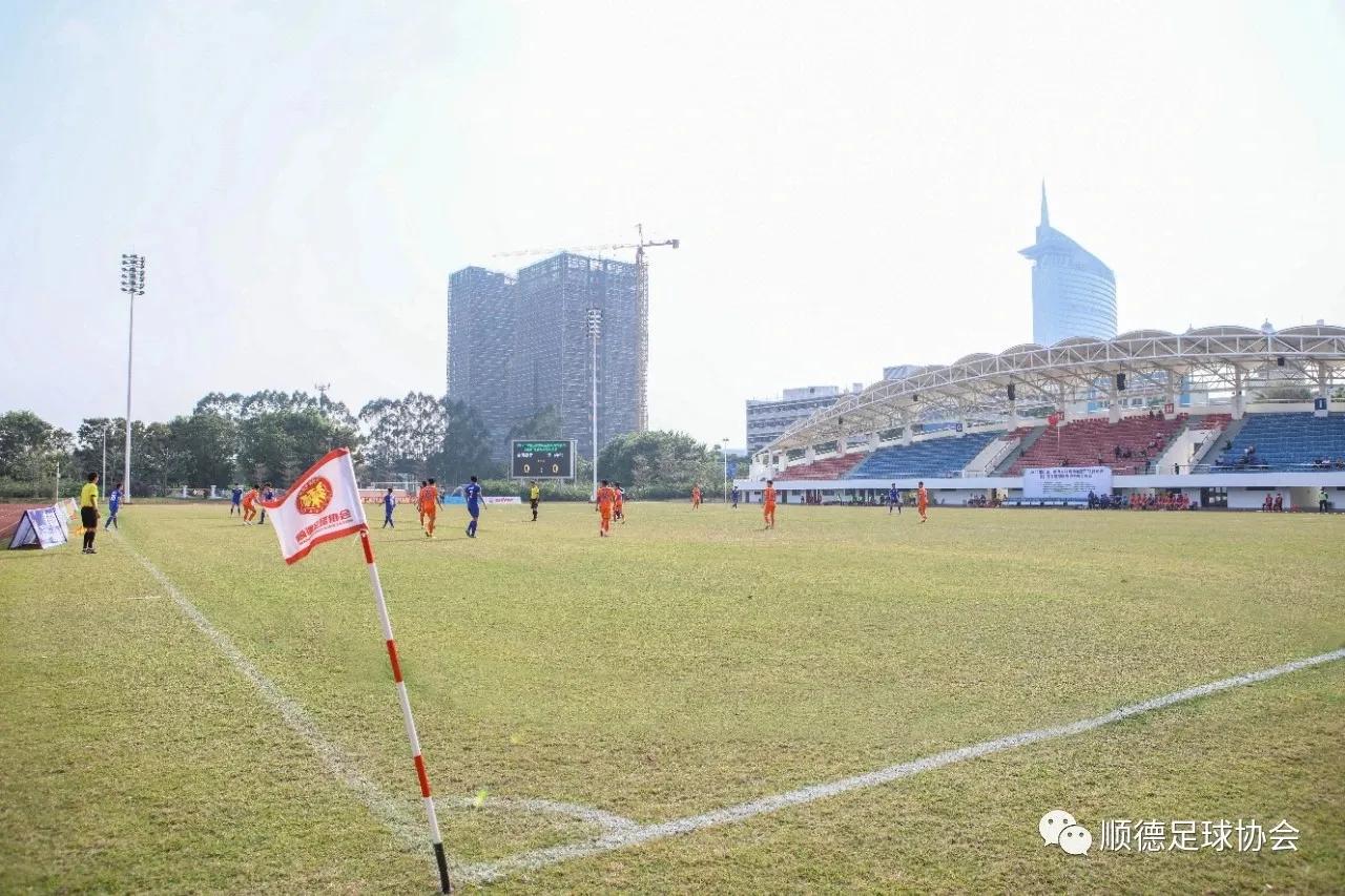 中国男足队勇夺亚洲杯,广东男足冠军