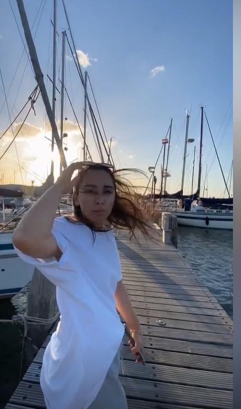 中国男子远赴荷兰，娶荷兰媳妇，生1娃，感叹：还是中国婆婆好！