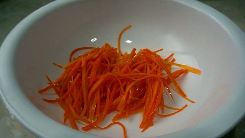 失眠一定要吃这种菜一觉睡到天亮,失眠就怕这菜每天吃一盘安神无梦