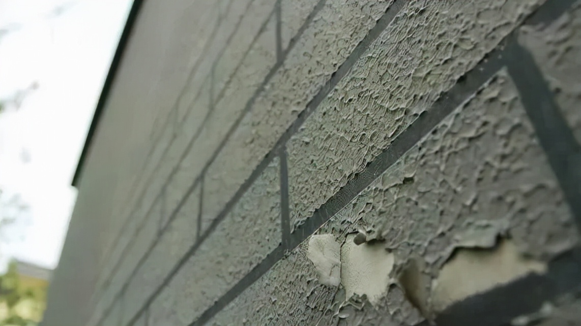 真石漆脱落的原因及处理方法,真石漆为什么出现大量掉皮