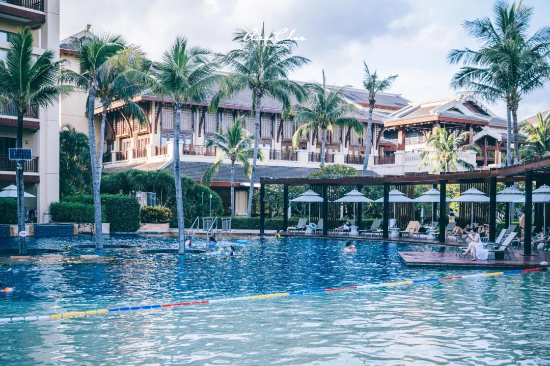 丽思卡尔顿奢华之旅,丽思卡尔顿度假村