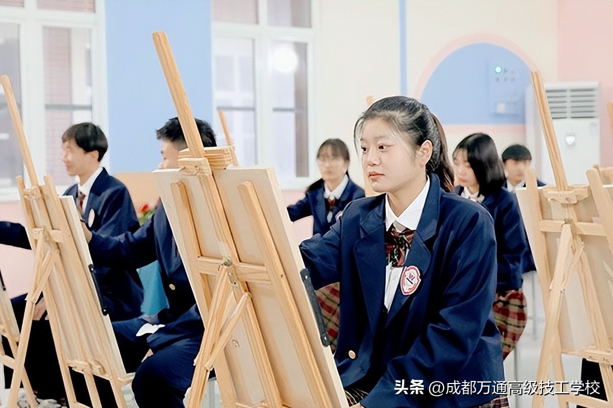 16岁初中毕业女儿学什么专业最好,女孩子初中毕业学哪些专业比较好