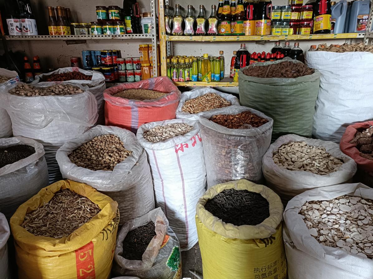 适合新手成本低的街边小吃,街边小吃利润最高最火爆的