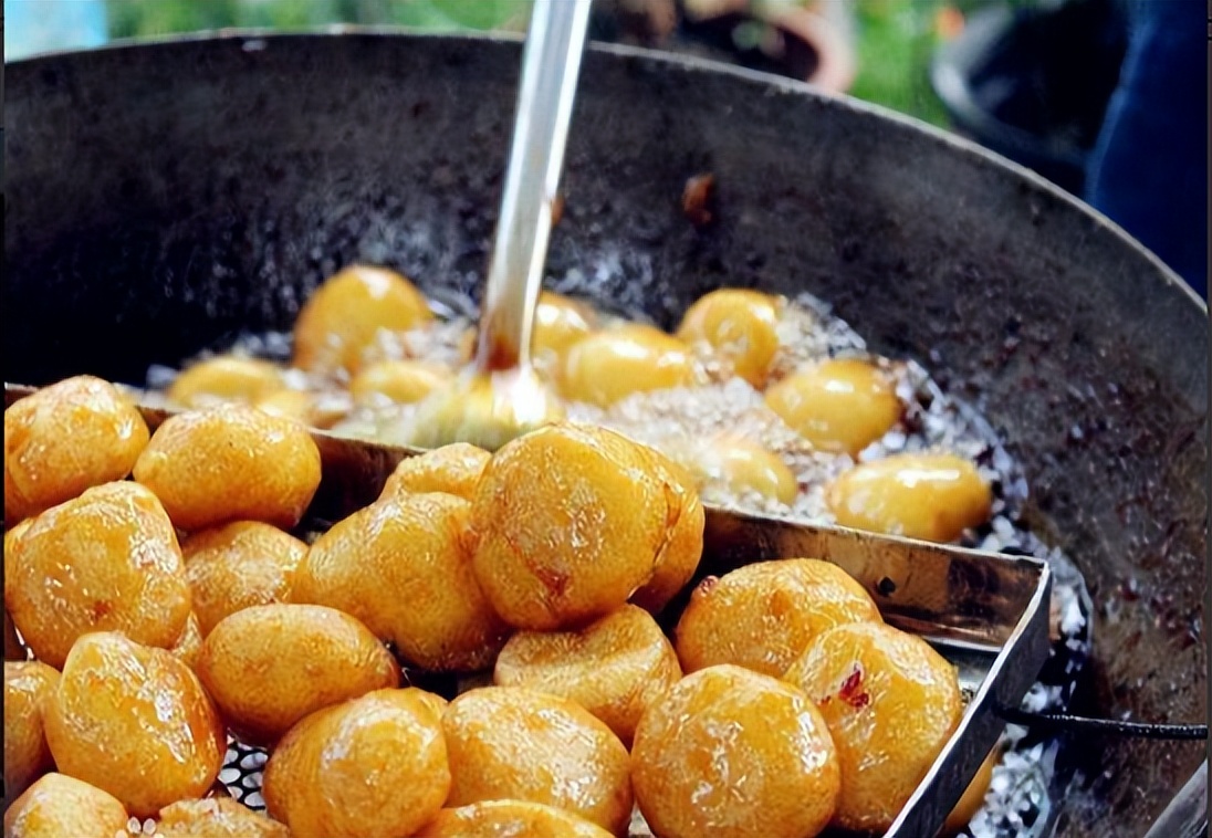 天津网红小吃一条街在哪里,天津本地人常去的小吃一条街