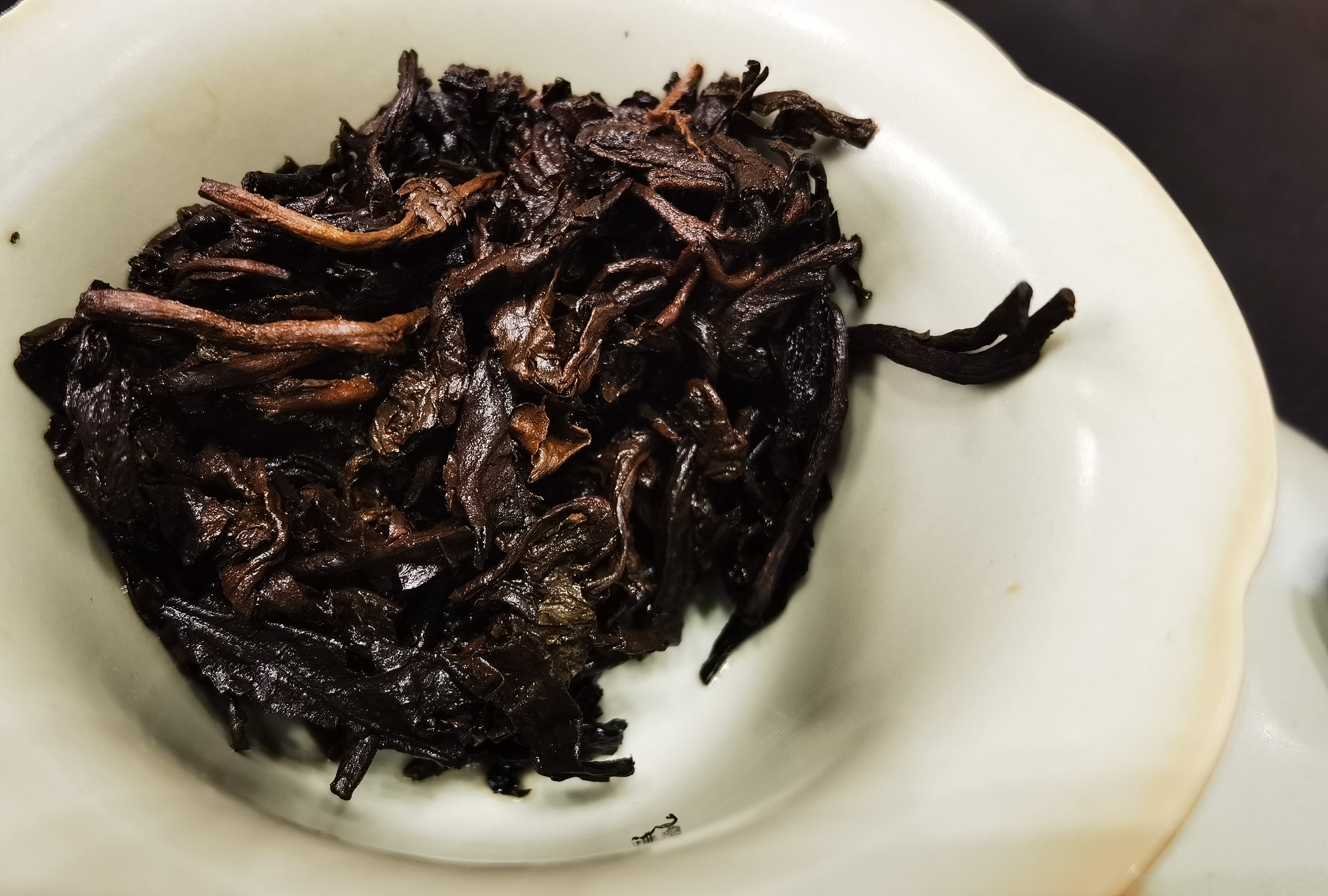 品评丨国艳2008年福饼熟茶,南糯山甜茶发酵,惊现松茸香