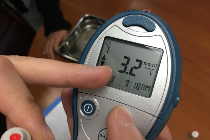血糖仪的使用技术操作标准,血糖仪校准方法有哪些种类