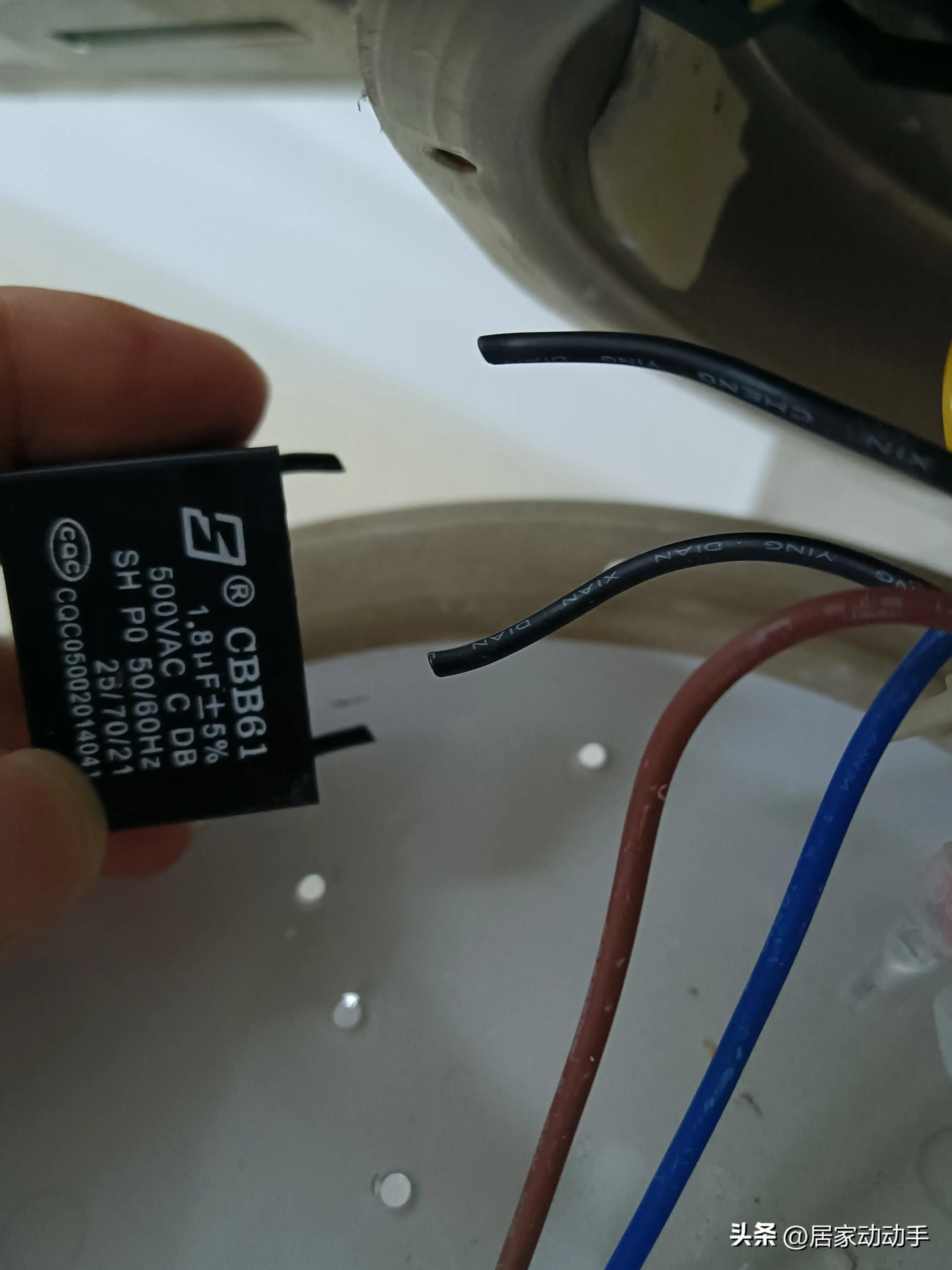 风扇转不快是什么原因,三轮摩托车风扇转不快是怎么回事