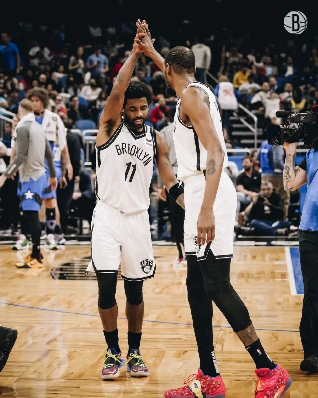 小托马斯与欧文绿军时期对比,欧文对飚小托马斯