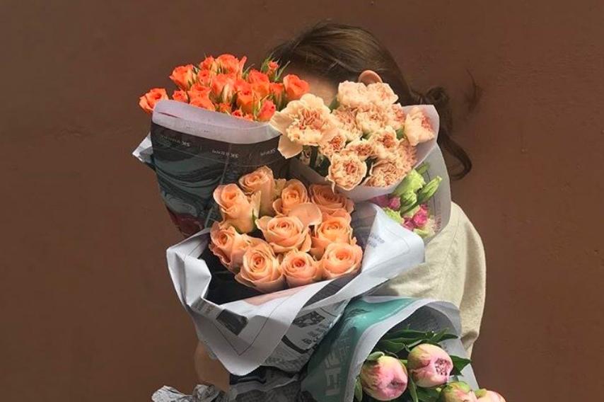 冬天回娘家嫂子说没地方住太冷了,娘家哥哥房间没有给我买床怎么办