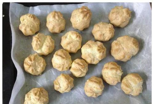 做泡芙简单又好吃不用黄油,30分钟就能做好的泡芙超级好吃