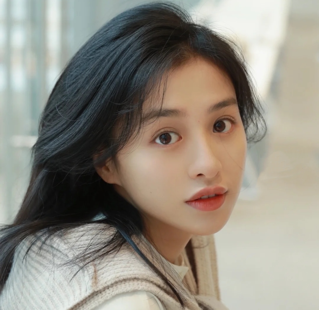 丹凤眼和狐狸眼和桃花眼什么样子,桃花眼男生适合找什么眼型女生