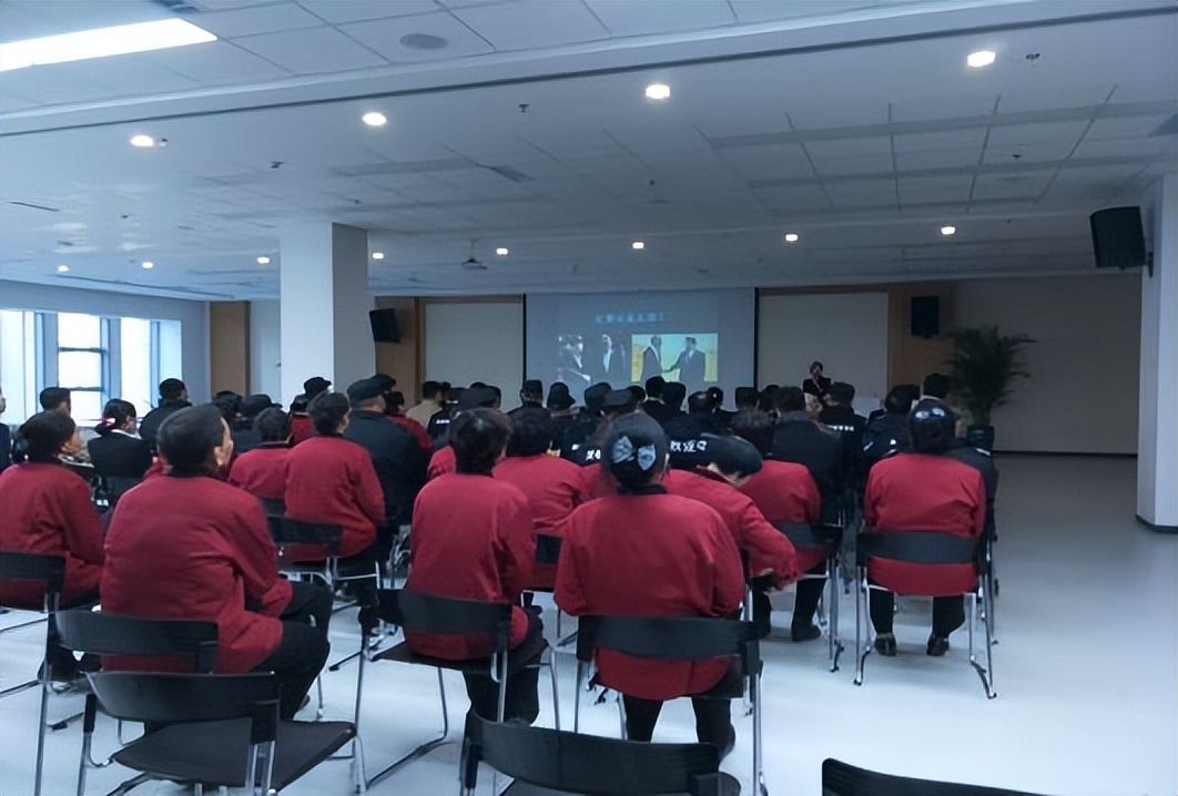 张坤（Queen）老师商务礼仪专家