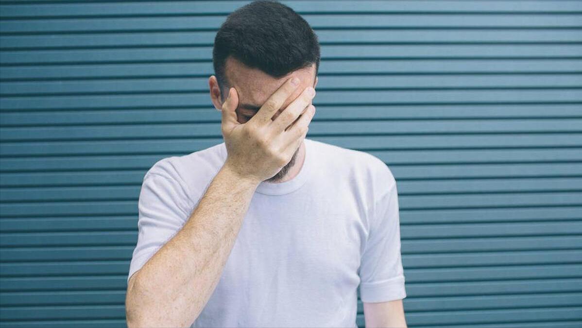 什么？男人也用卫生巾？他们用卫生巾干嘛？医生：看完让人心疼