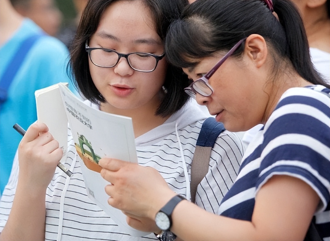 专科生学什么专业就业前景最好,专科生学什么专业就业前景比较好